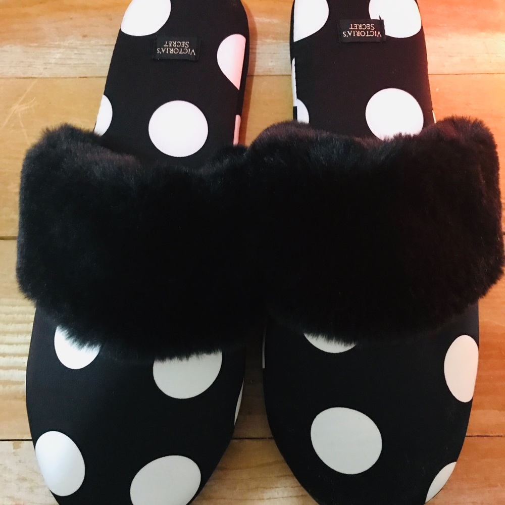 SOLD - Victoria Secret Polka Dot Slippers NWT